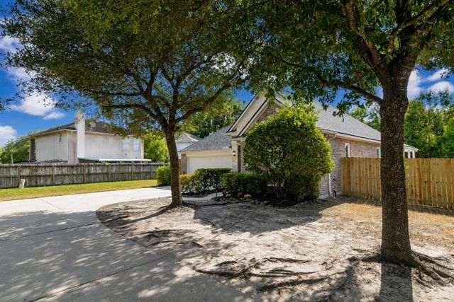 26950 Armor Smith Drive, Kingwood, TX 77339