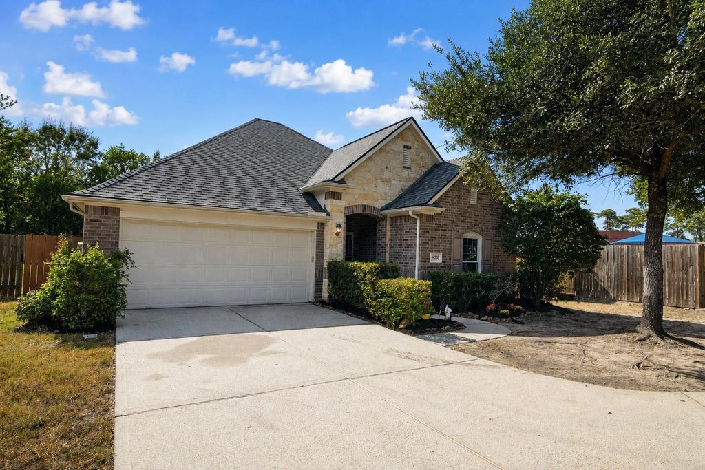 26950 Armor Smith Drive, Kingwood, TX 77339