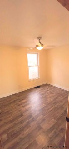 2515 SNYDER AVE, Cheyenne, WY 82001