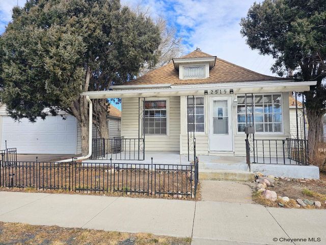 2515 SNYDER AVE, Cheyenne, WY 82001