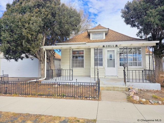 2515 SNYDER AVE, Cheyenne, WY 82001