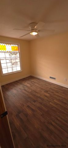 2515 SNYDER AVE, Cheyenne, WY 82001