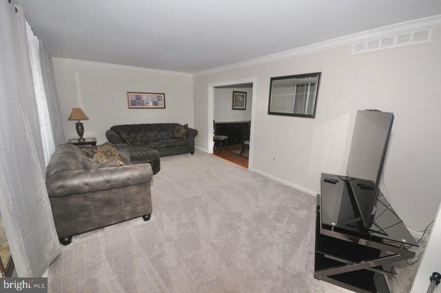 4 BULL RUN RD, Clementon, NJ 08021