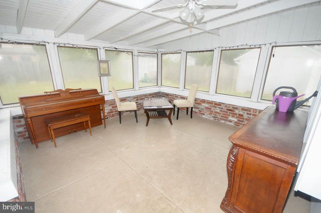 4 BULL RUN RD, Clementon, NJ 08021