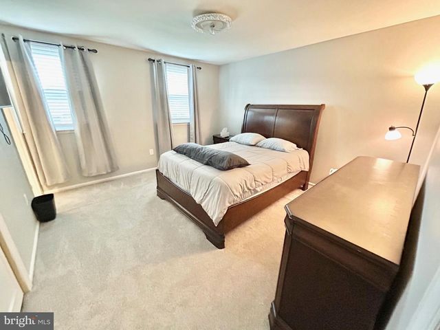 4 BULL RUN RD, Clementon, NJ 08021