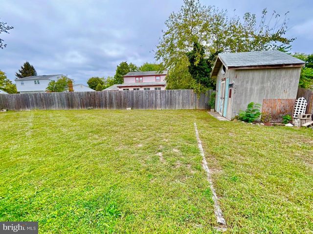 4 BULL RUN RD, Clementon, NJ 08021