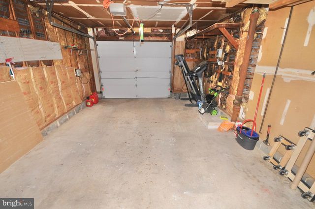 4 BULL RUN RD, Clementon, NJ 08021