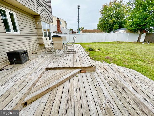 4 BULL RUN RD, Clementon, NJ 08021