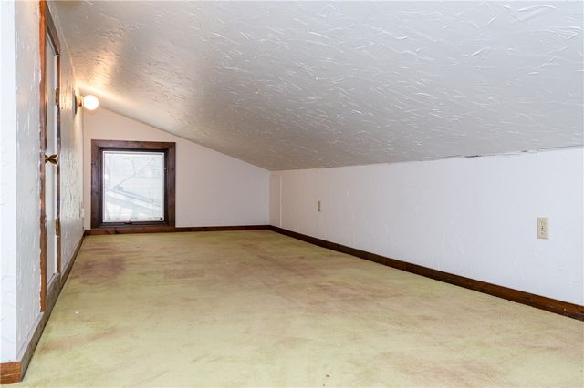 2018 Rockdell Drive, Fairborn, OH 45324