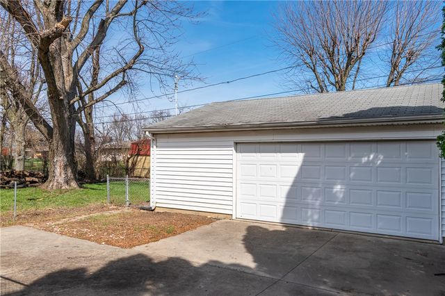 2018 Rockdell Drive, Fairborn, OH 45324