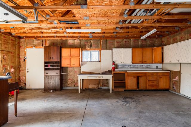 2018 Rockdell Drive, Fairborn, OH 45324