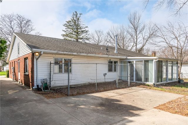 2018 Rockdell Drive, Fairborn, OH 45324