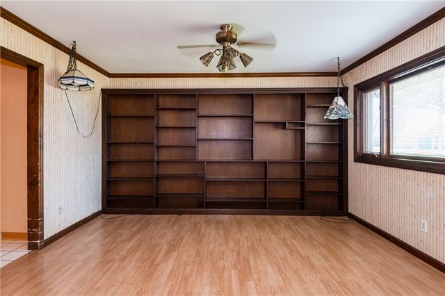 2018 Rockdell Drive, Fairborn, OH 45324