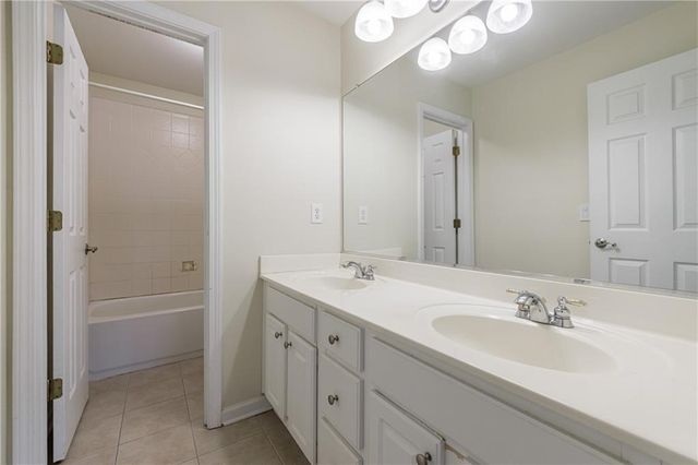 2687 Mountain Oaks Court, Powder Springs, GA 30127