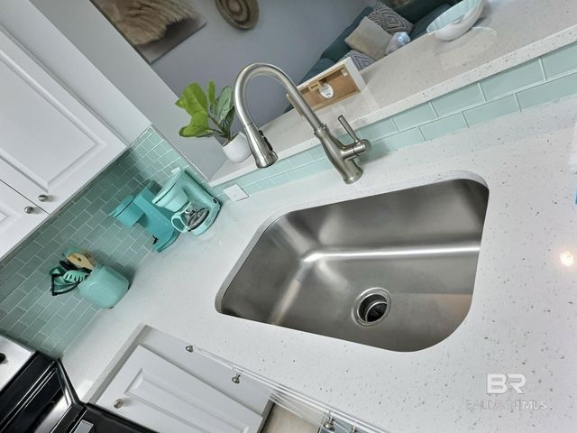 1380 State Highway 180 105, Gulf Shores, AL 36542