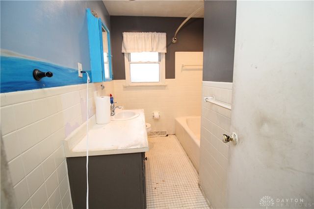 2400 Middletown Eaton Road, Middletown, OH 45042