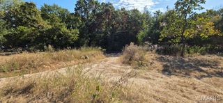 4425 W Rock Creek Road, High Ridge, MO 63049