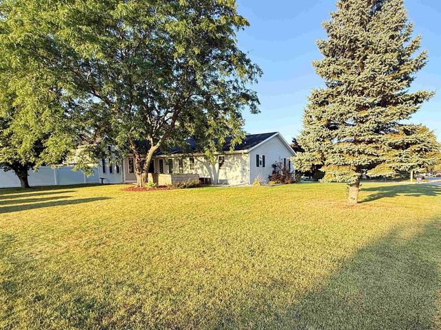 702 CAROL LANE, Pulaski, WI 54162