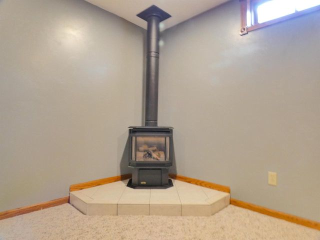 702 CAROL LANE, Pulaski, WI 54162