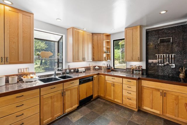 8946 Alpine Road, La Honda, CA 94020