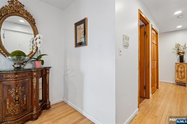 150 Overlook PH3, Hackensack, NJ 07601
