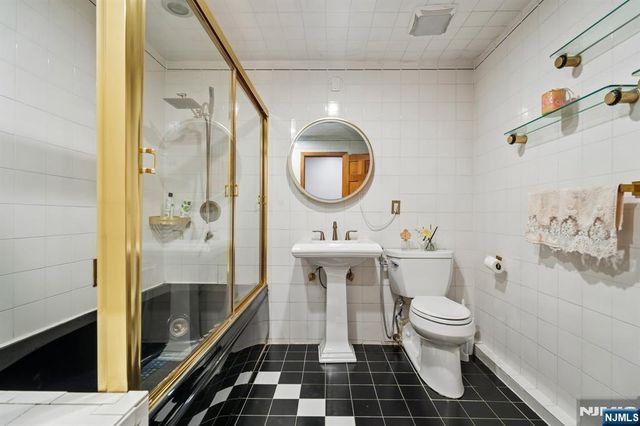 150 Overlook PH3, Hackensack, NJ 07601