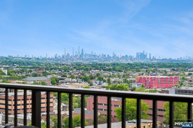 150 Overlook PH3, Hackensack, NJ 07601