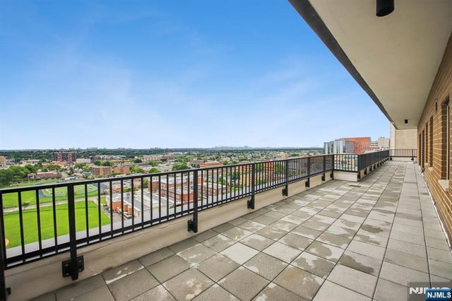 150 Overlook PH3, Hackensack, NJ 07601