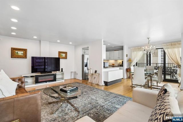 150 Overlook PH3, Hackensack, NJ 07601