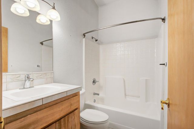 1900 Peaceful Valley Rd, Colfax, CA 95713