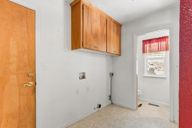 1900 Peaceful Valley Rd, Colfax, CA 95713