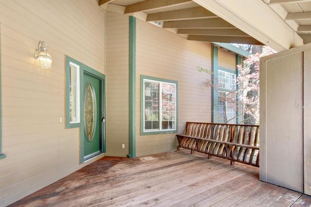 1900 Peaceful Valley Rd, Colfax, CA 95713