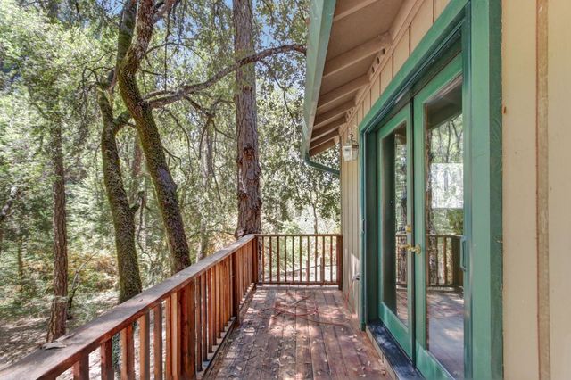 1900 Peaceful Valley Rd, Colfax, CA 95713