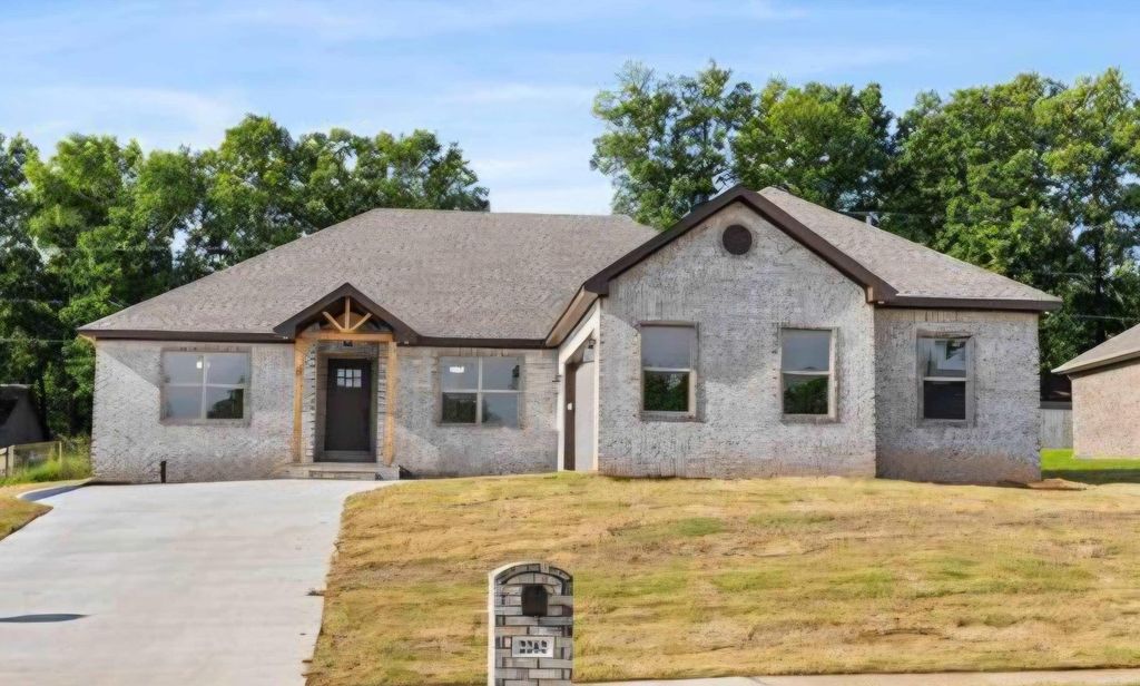 2262 E Maryland Avenue, Sherwood, AR 72120