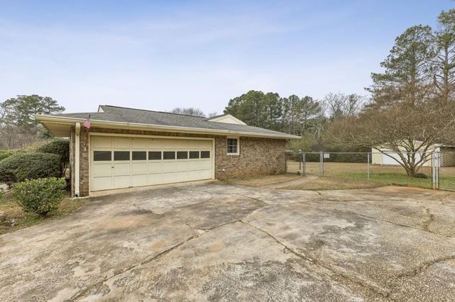 533 Avalon Drive, Fayetteville, GA 30214