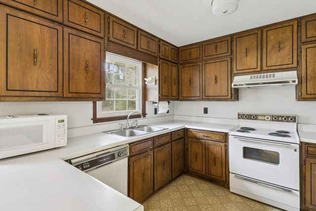 533 Avalon Drive, Fayetteville, GA 30214