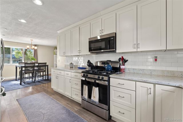 1960 Oakland Street, Aurora, CO 80010