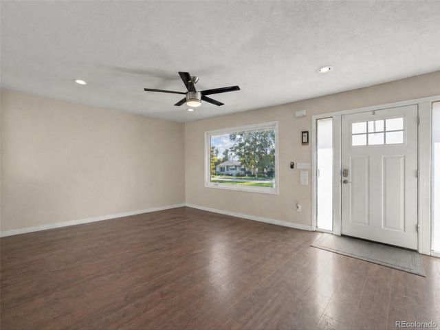 1960 Oakland Street, Aurora, CO 80010