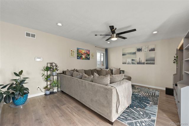 1960 Oakland Street, Aurora, CO 80010