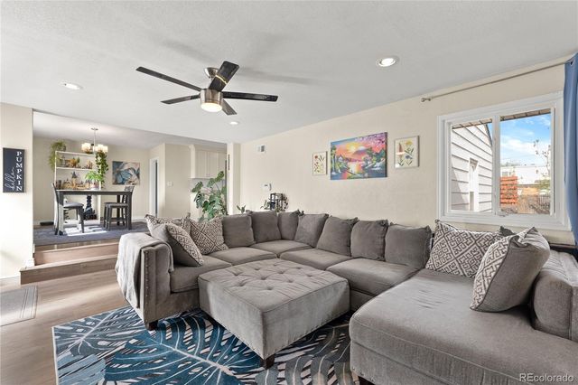 1960 Oakland Street, Aurora, CO 80010