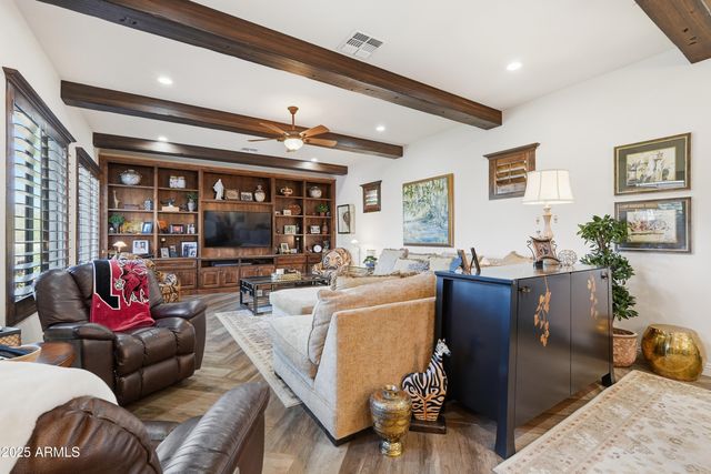 7844 E RIVERDALE Street, Mesa, AZ 85207