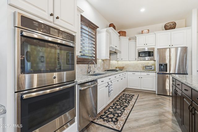 7844 E RIVERDALE Street, Mesa, AZ 85207