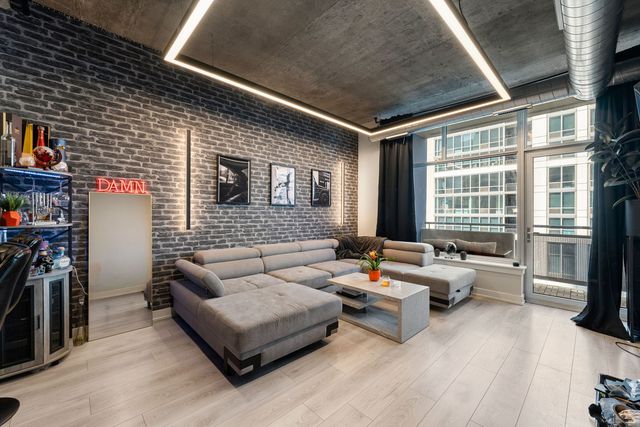 1305 S Michigan Avenue 907, Chicago, IL 60605