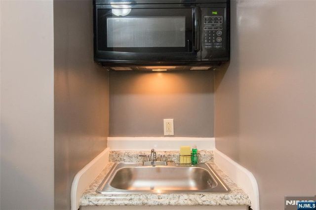 197 Park Place, Irvington, NJ 07111