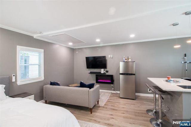 197 Park Place, Irvington, NJ 07111