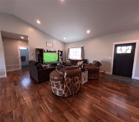 325 Silverwood, Dillon, MT 59725