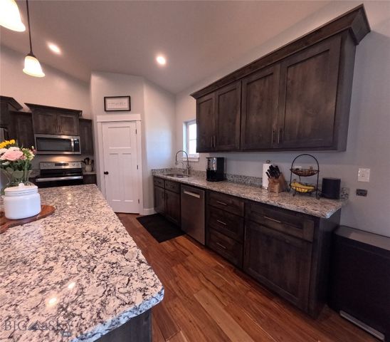 325 Silverwood, Dillon, MT 59725