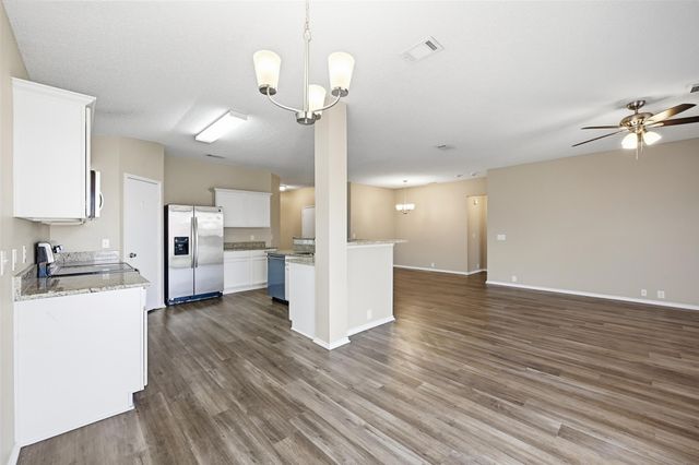 2305 Eagle Mountain Drive, Little Elm, TX 75068