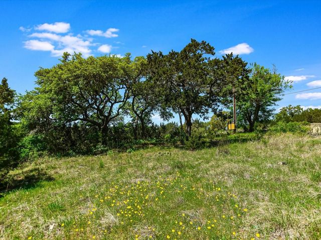 001 Red Hawk RD, Wimberley, TX 78676