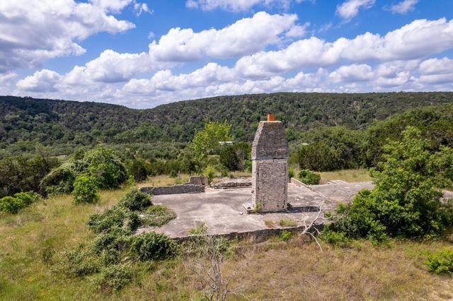 001 Red Hawk RD, Wimberley, TX 78676